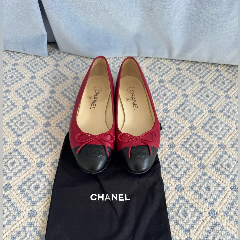 Red and Black Chanel Ballet Flats Size 37.5